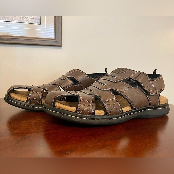 Dockers Men’s Closed-Toe Searose Fisherman’s Sandals - Picture 1 of 8